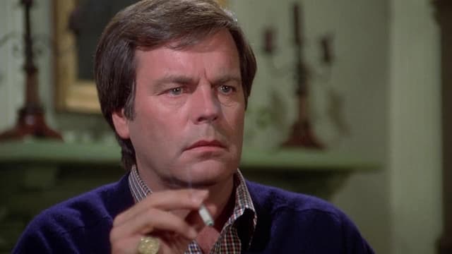 S04:E04 - Harts on Campus