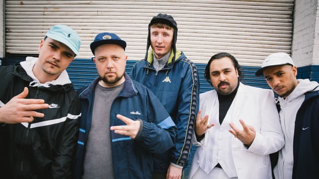 S01:E09 - Club Night