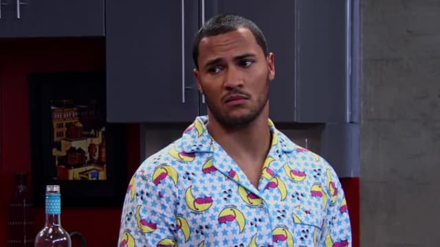 S04:E02 - Wine With Cereal