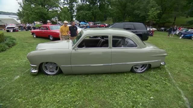 S20:E16 - Long Island Waterfront Car