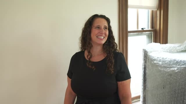 S43:E17 - West Roxbury Victorian: Small Town in a Big City