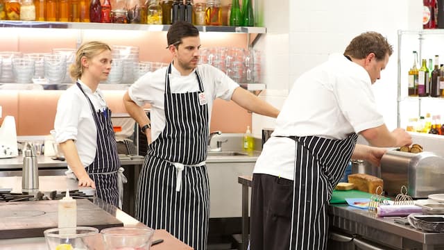 S08:E20 - South West Judging