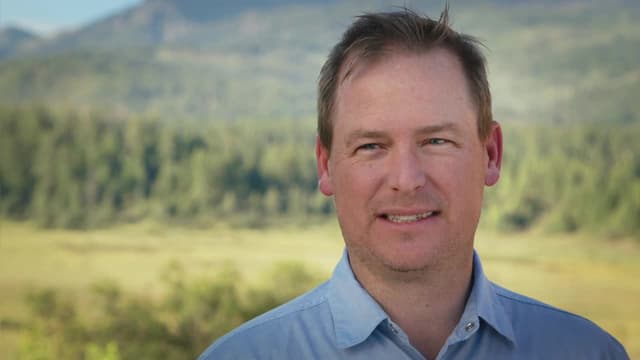 S01:E01 - Bringing the Outdoors In