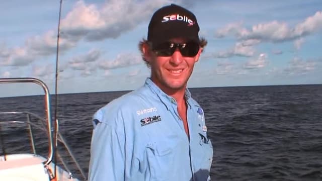 S01:E04 - Hooked Down Under: Great Barrier Reef