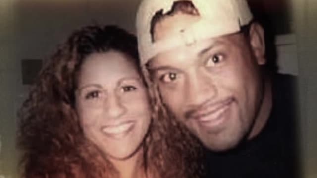 S03:E01 - Ring of Deceit