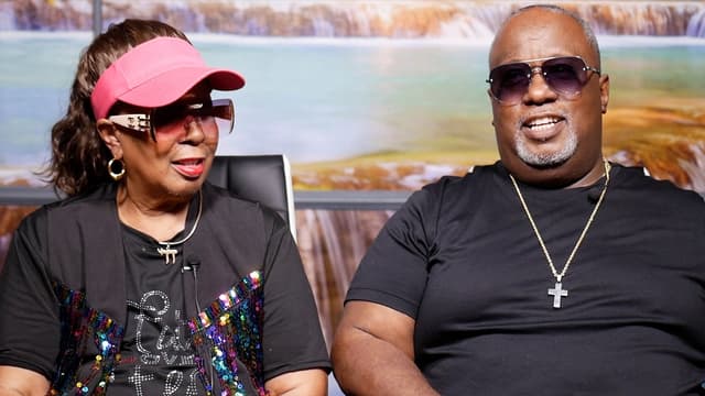 S01:E06 - Sharyn Blakely