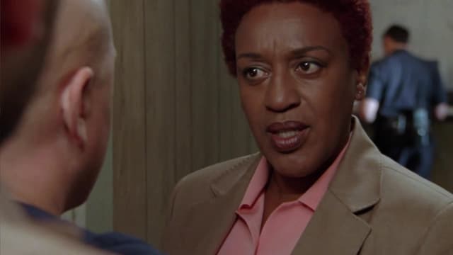 S06:E01 - On the Jones