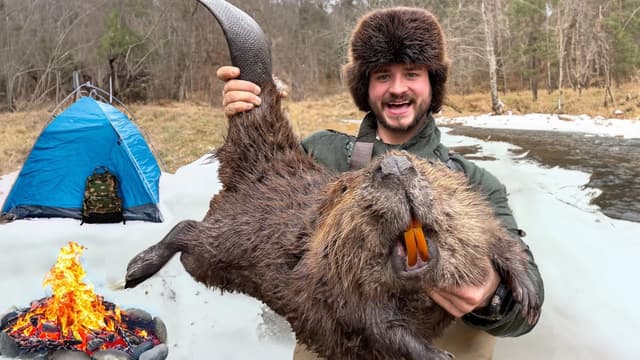 S01:E12 - Camping and Beaver Trapping in Freezing Conditions