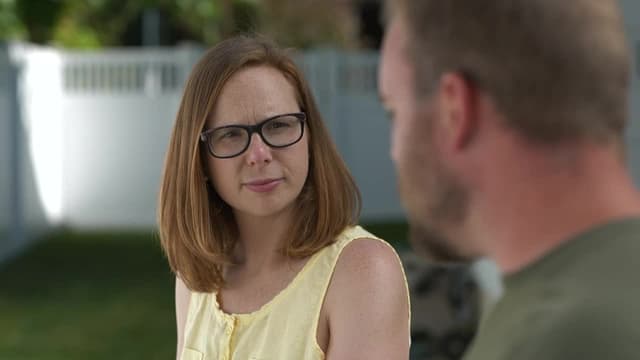 S20:E01 - 2-Prong Outlet, Deck Stair Railing