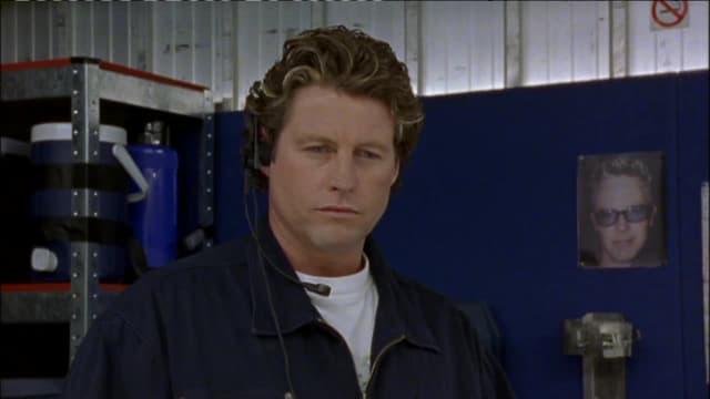 S01:E07 - Innocents Abroad