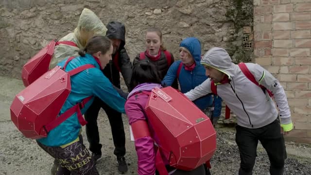 S02:E03 - Mind the Gap
