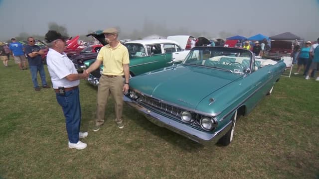 S22:E14 - Day of the Duels Car Show