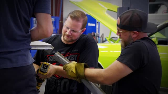 S15:E10 - Thunderstruck