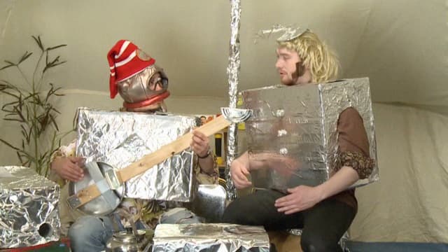 S01:E02 - Living Off the Land