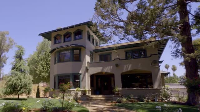 S02:E03 - 1913 Mission Revival Mansion