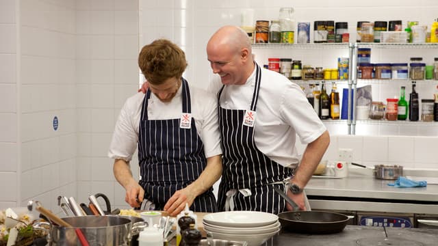 S08:E43 - Final Main