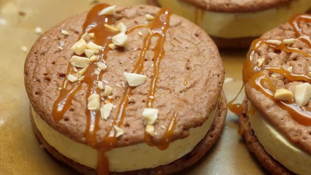 S15:E11 - Episode 11