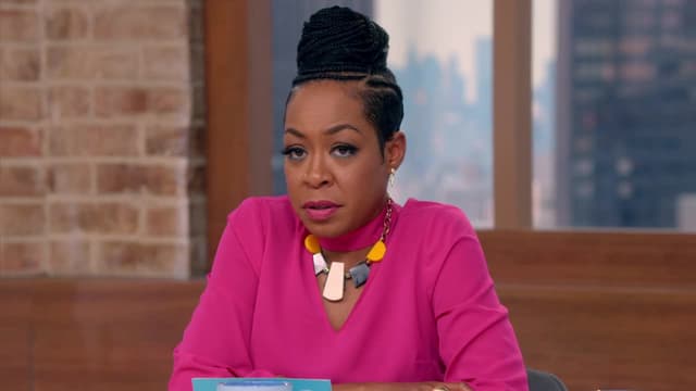 S01:E09 - Whose Show Is It Anyway?