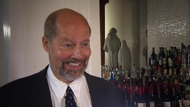 S01:E11 - How to Become a Superhero