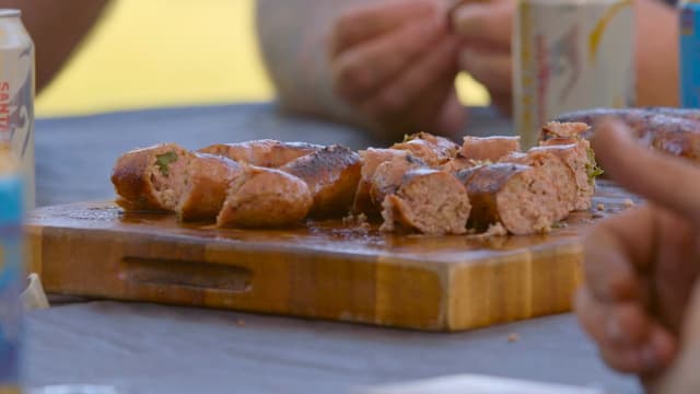 S01:E02 - Whole Alligator, That's Right Alligator, Rattlesnake Sausages and Sweet Bread Intestines!