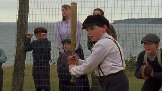 S01:E04 - The Ball Game