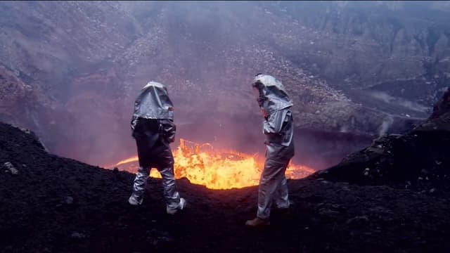 S01:E09 - Damaged Goods: Facing Earth's Biggest Disasters