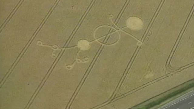 S03:E06 - Crop Circles: Celestial Signs or Human Hoaxes?