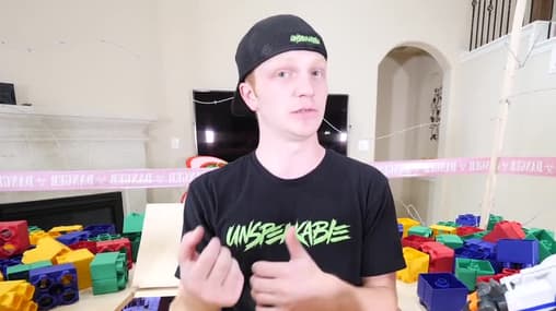 Watch Unspeakable S01:E10 24-Hour Beach Camping Challenge!