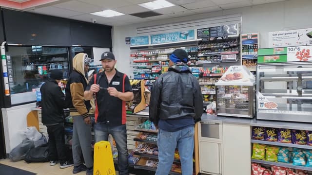 S03:E09 - Stroppy Shoppers