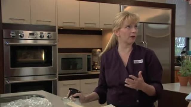 S10:E17 - Italian Bread and Sauce