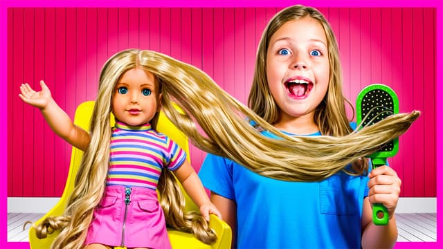 S01:E11 - My Doll Has the Longest Hair! Salon, Tea Party, and Shopping! Kin Tin Visits the American Girl Store!
