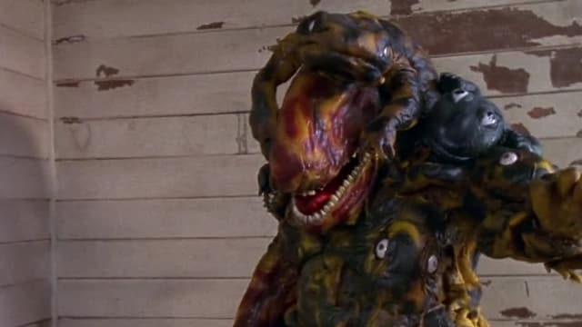 S02:E07 - Monster Imposter