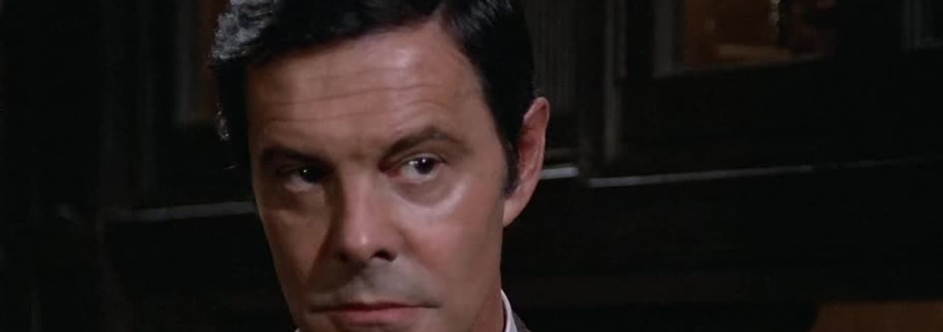Regarder Columbo S07:E01 - Murder Under Glass - Séries gratuites | Tubi