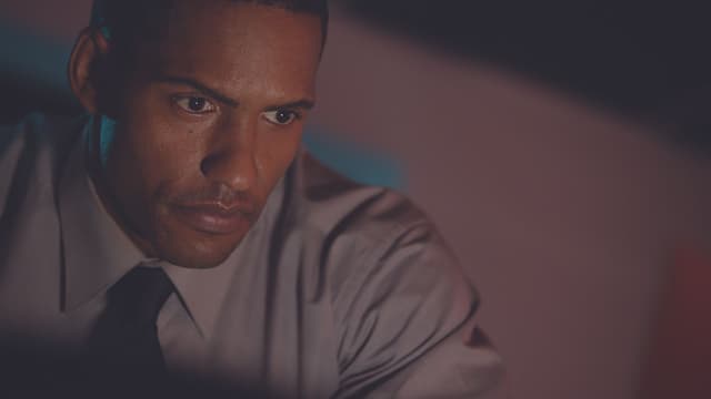 S01:E01 - The Manila Connection