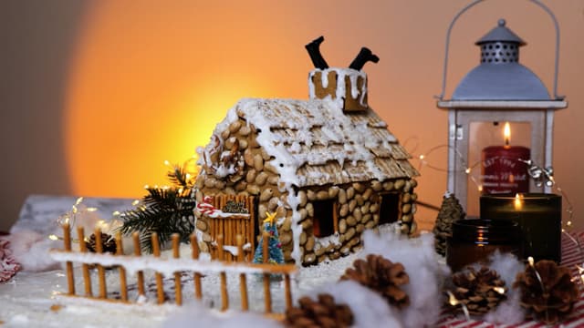 S05:E17 - Easy DIY Christmas Crafts You Can Make This Holiday Season