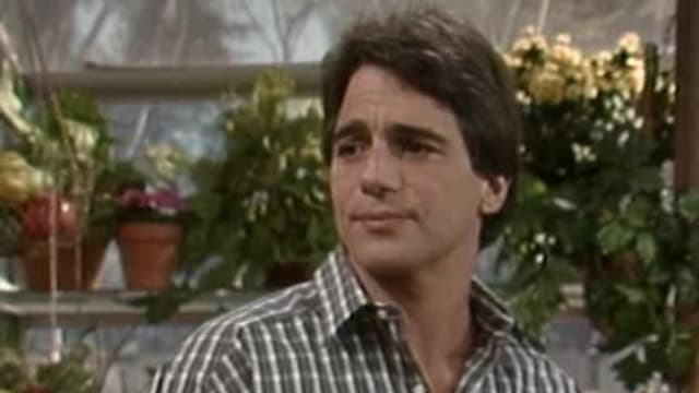 S06:E13 - The World Accordion to Jonathan