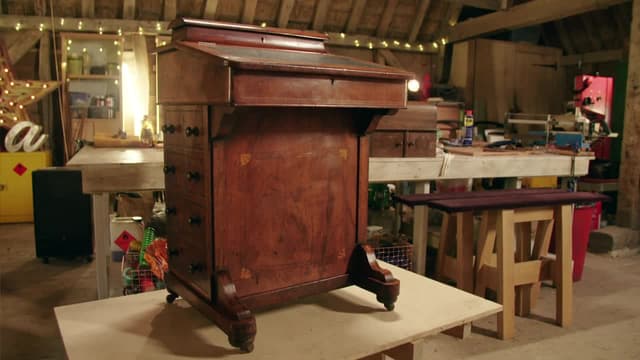 S01:E03 - Dalek, Silver Travel Clock, Davenport Desk