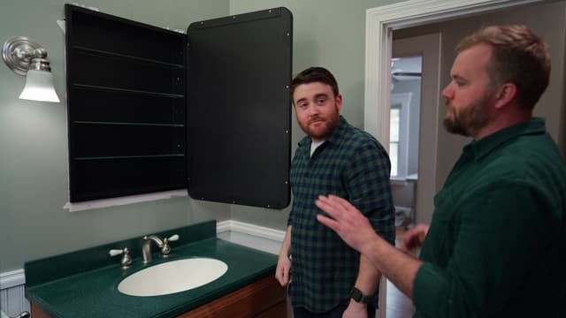S23:E05 - Medicine Cabinet, Chimney Crown