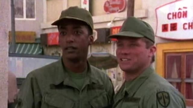 S02:E08 - Popular Forces