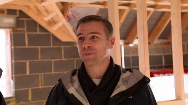 Watch Building the Dream S02:E19 - Cambridgeshire: Sarah and Rob - Free ...