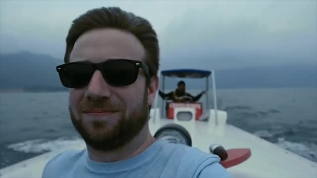 S01:E03 - Honolulu, Bali, Guatemala, Rio De Janeiro, Amsterdam, Budapest, Cape Town