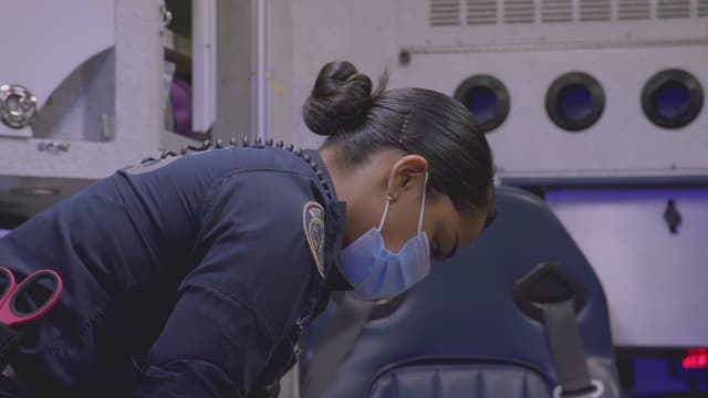 S07:E01 - Guardians of the Night