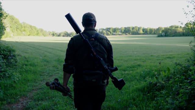 S07:E10 - HMS Victory Banquet