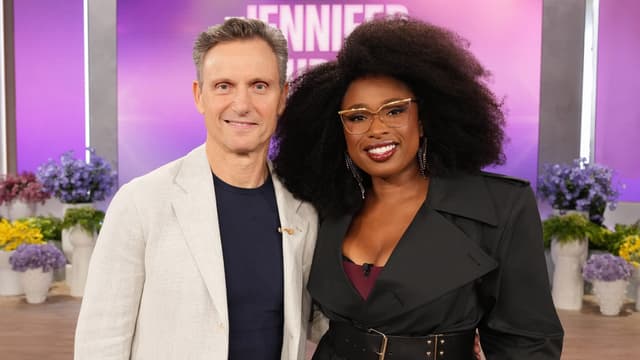 S04:E10 - Tony Goldwyn