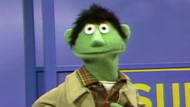 S10:E70 - Big Bird Gets His Tonsils Removed