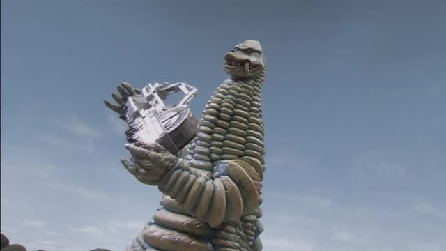 S01:E01 - The Monster Anarchy Planet