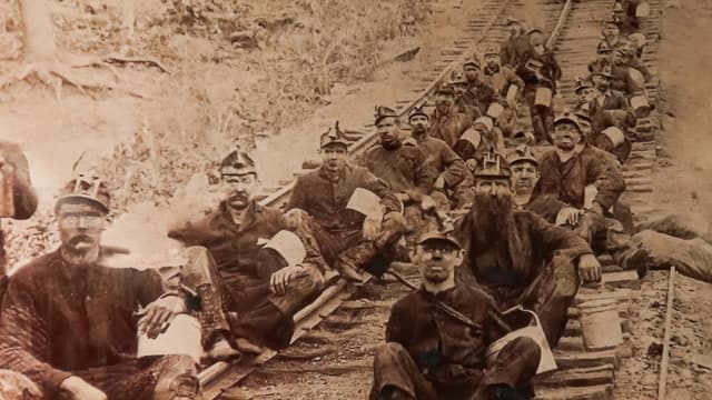 S01:E08 - Coal Mining