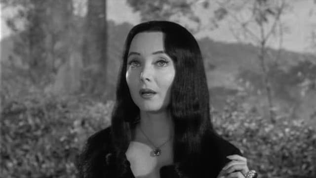 S02:E24 - Ophelia Visits Morticia