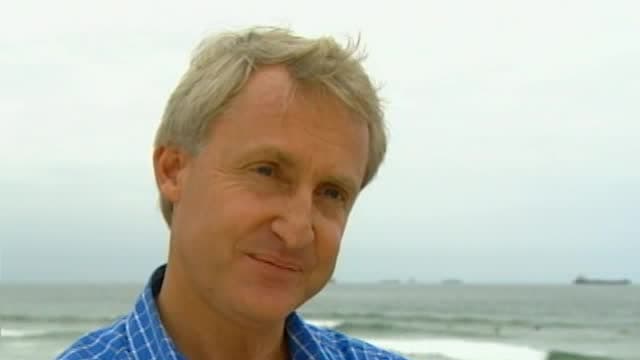 S01:E16 - Sharks of the Wild Coast