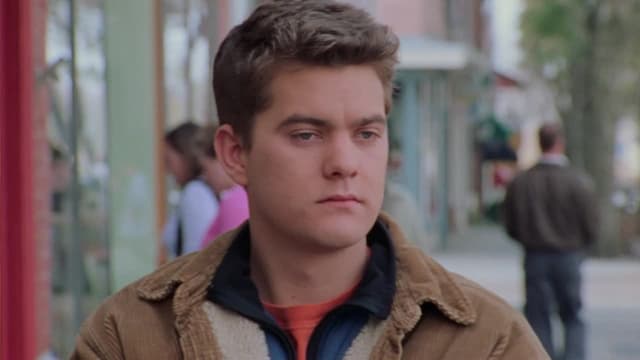 S03:E318 - S03:E18 - Neverland